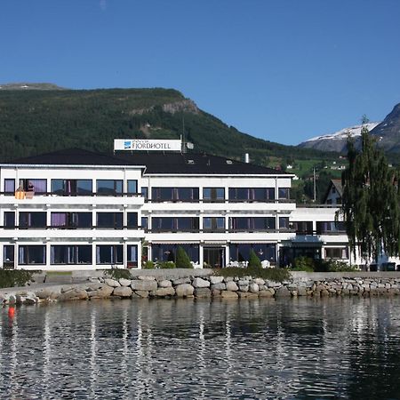 Innvik Fjordhotell Luaran gambar
